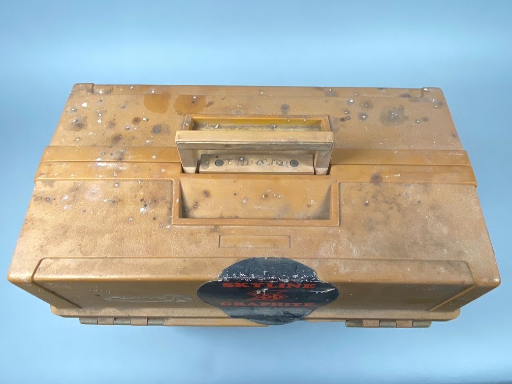 (1) Plano TackeBox Including Contents of Taackle Box