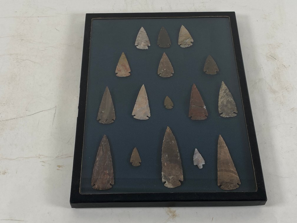 (16) Framed Reproduction Primitive Arrow Heads