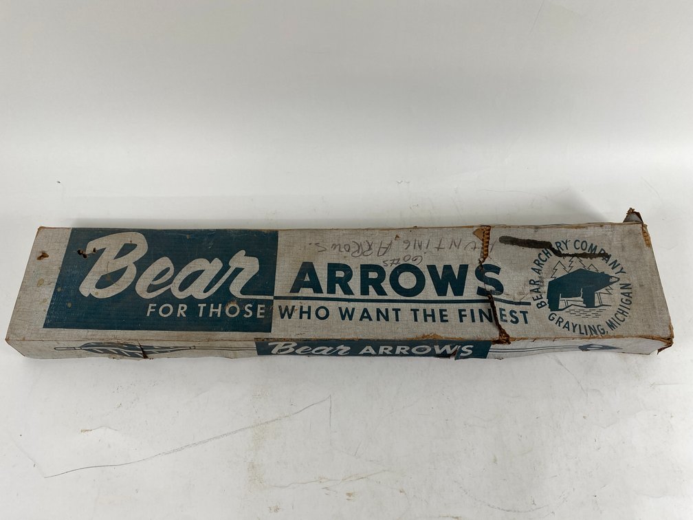 (13) Vintage Bear Arrows Broadhead Wooden Arrow