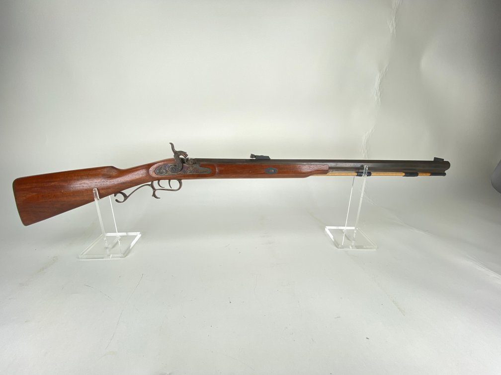 Thompson Center Arms Hawken-Style Percussion Muzzleloading Rifle 50 cal.