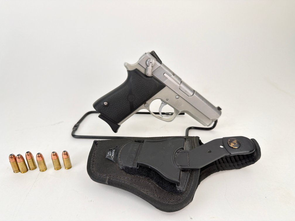 Smith and Wesson Model 3913 Semi-Automatic Pistol 9mm