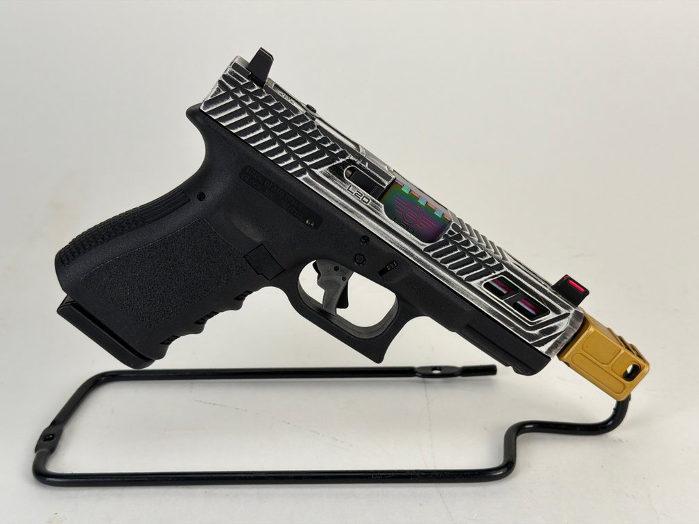 Glock Model 19 Semi-Automatic Pistol 9mmx19