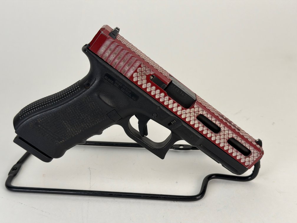 Glock  Model 17 Semi-Automatic Pistol 9mmx19