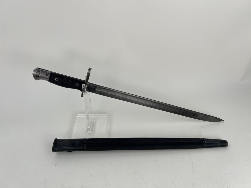 Remington 1917 WWI US Bayonet And Scabbard