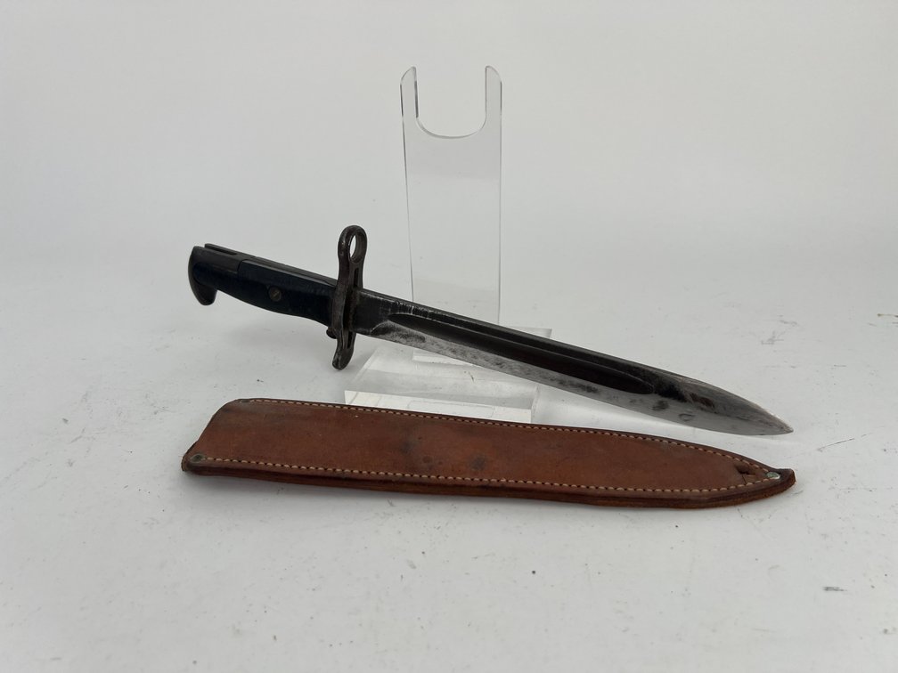 WWII Era US Garand AFH (American Fork and Hoe) Bayonet with Leather Sheath