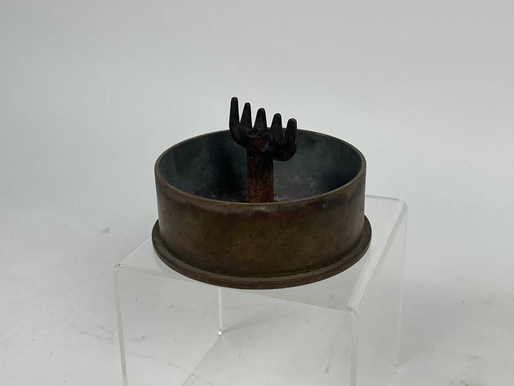 Trench Art Ash tray: WWII U.S. Army Brass 105mm M14 Howitzer Shell Casing (Dated 1945)