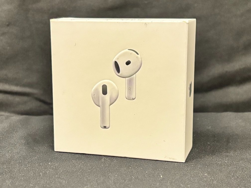 Apple Airpods 5 -  with wireless charging station