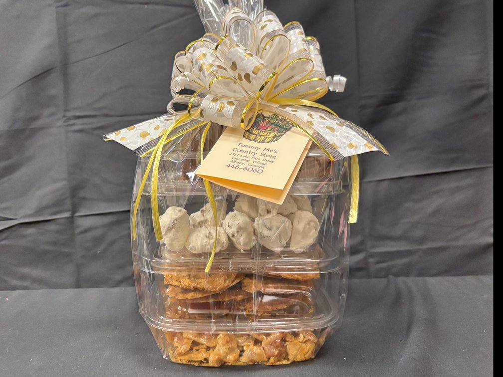 Tommy Mac's Gift Basket