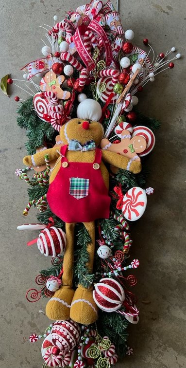 4ft Gingerbread Swag