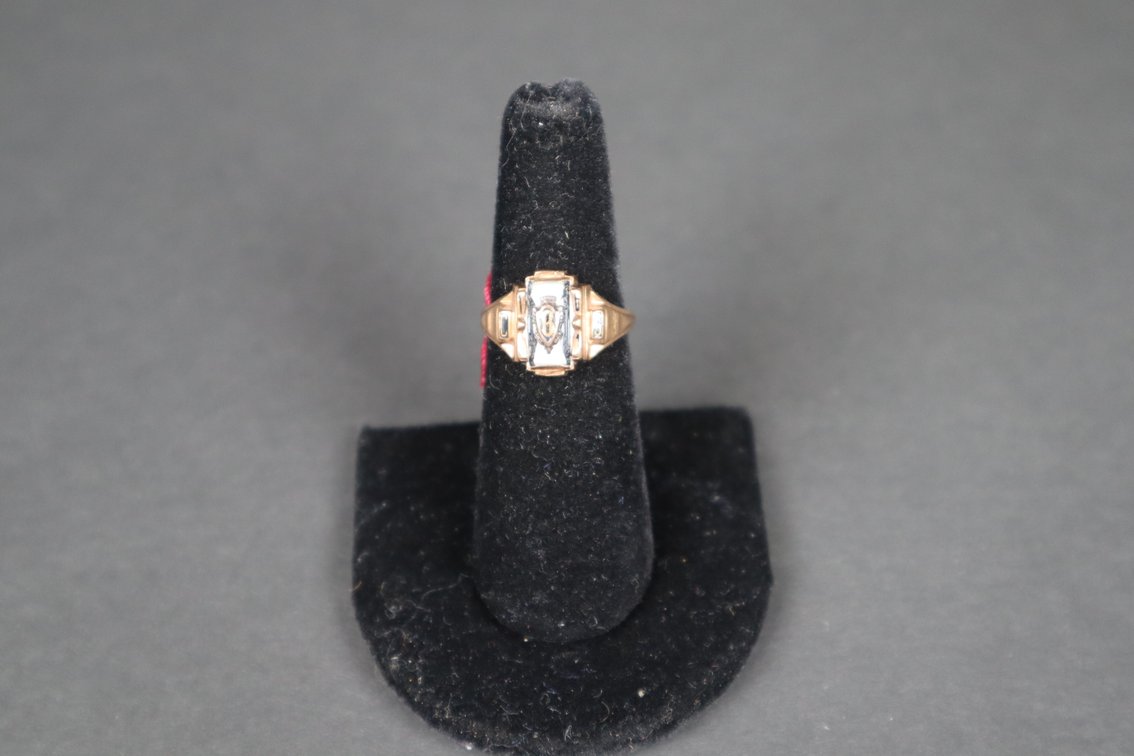 1961 10kt Class Ring, Size 6.5