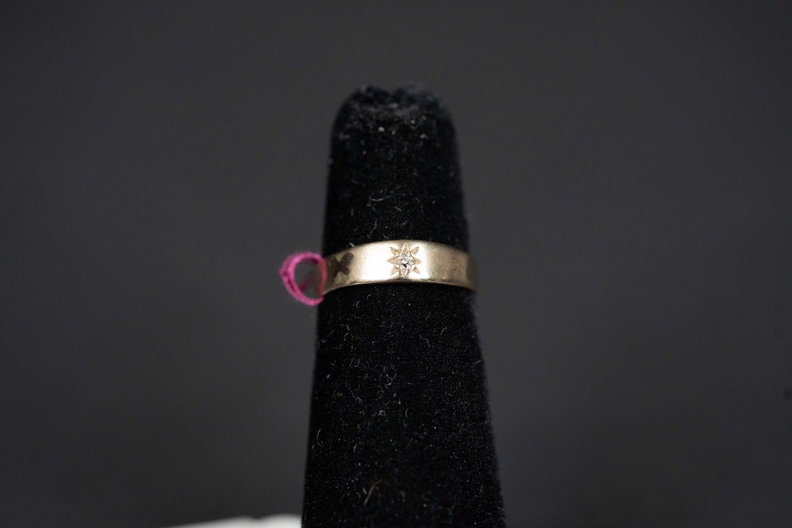 Gold Band with Diamond, Size 4