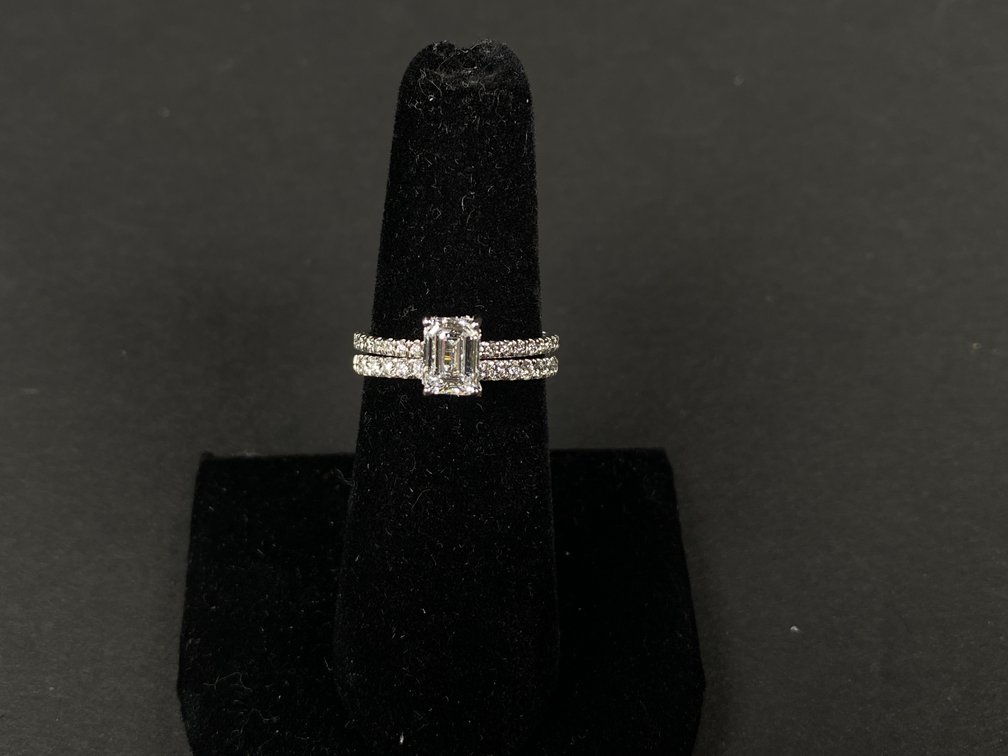 2 Piece 18kt White Gold Engagement and Wedding Band Diamond Ring Set