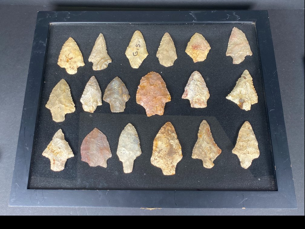 Frame of (18) Native American Stemmed Points from the Deep South. 