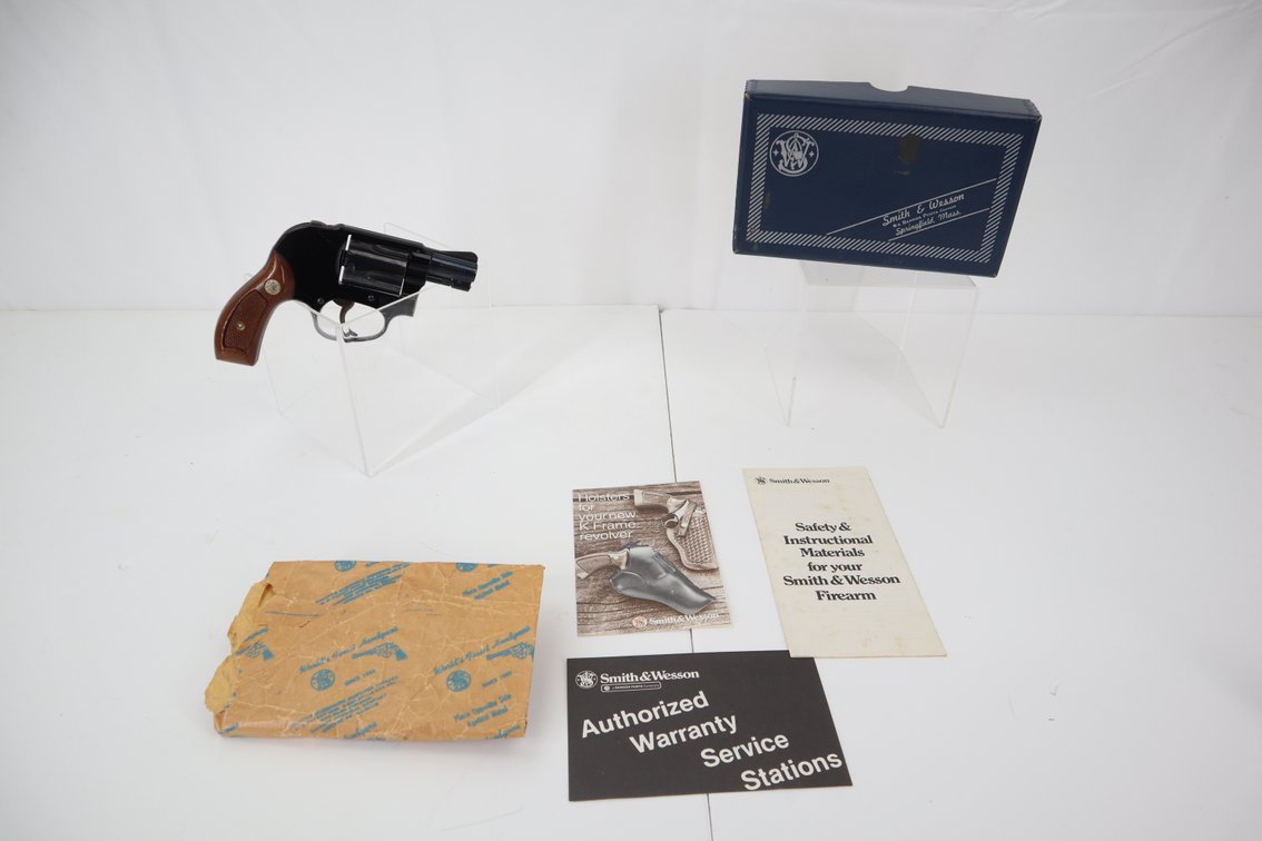 Smith and Wesson Model 38 2" Body Guard Airweight. 38 Special