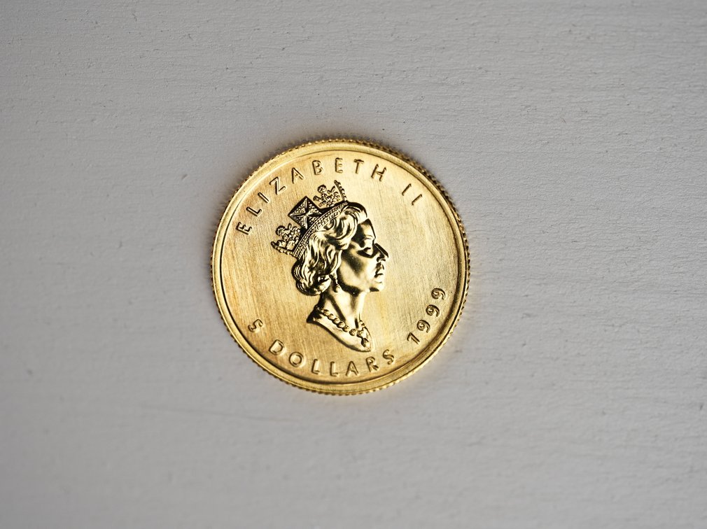 1999 $5 Gold Canadian Maple Leaf