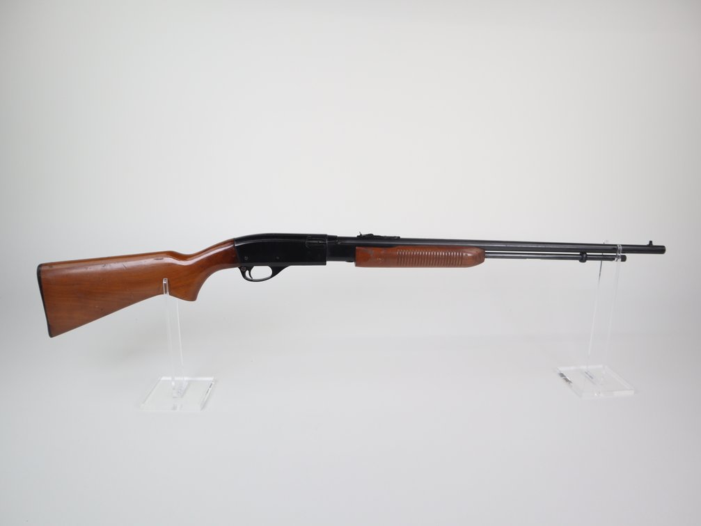 Remington Fieldmaster Model 572 Pump Rifle .22 S/L/LR