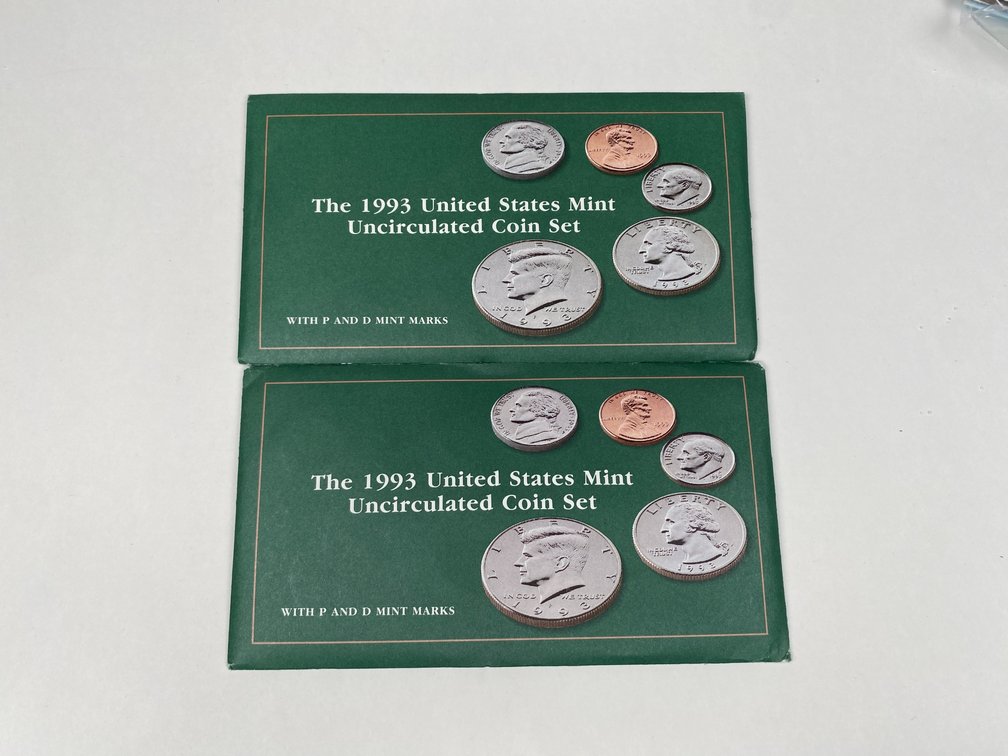 (2) 1993 P and D Uncirculated Coin Sets