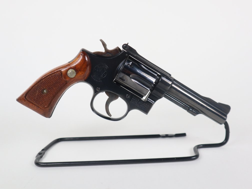 Smith & Wesson Model 48-4 Revolver .22 MRF