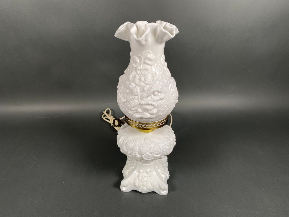 Fenton Poppy White Milk Glass Lamp 