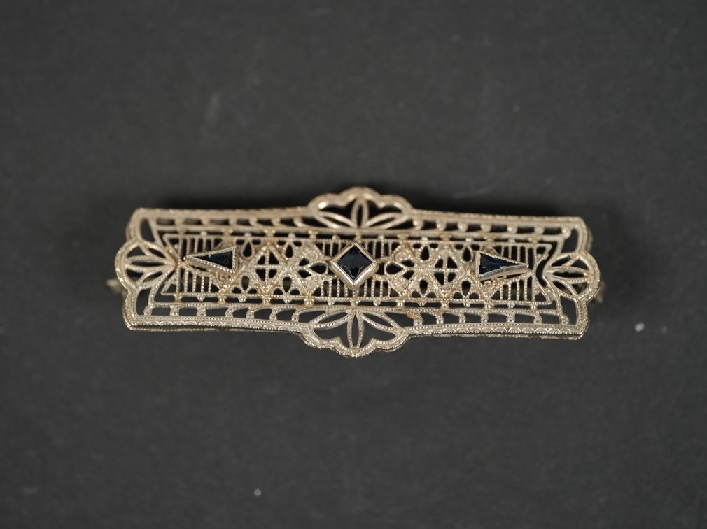 Stamped 10K Brooch/Pin with (3) Gemstones 1.75" 3g Approximate Weight