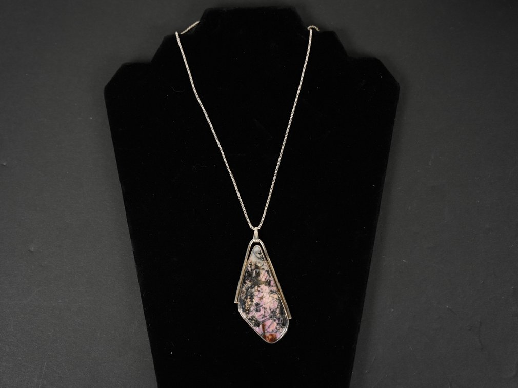 Rhodonite Stamped 925 Sterling Pendant and 19" Necklace 35g Approximate Weight