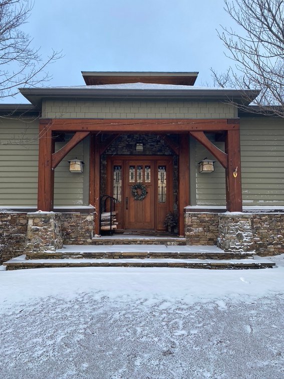7-day Stay at Upscale Timber Frame Lodge near Franklin, NC