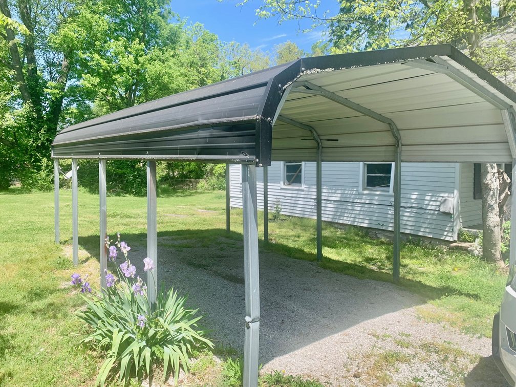 Image for 2107 Nashville Road - Handyman's Dream