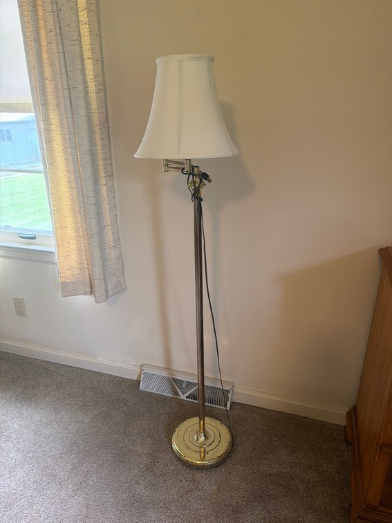 GOLD TONE floor Lamp