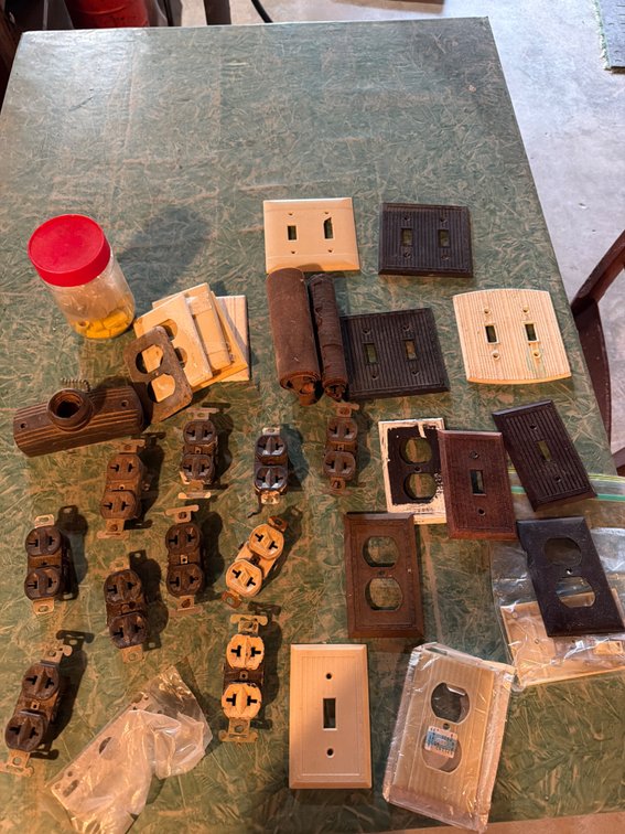 Electrical Receptacles & Wall Plates