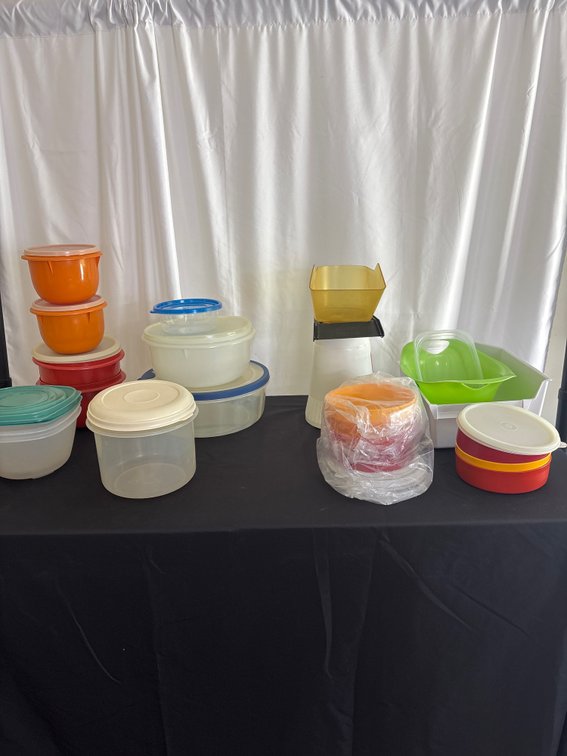 Large Assortment of Plastic Food Storage Containers & Kitchen Accessories