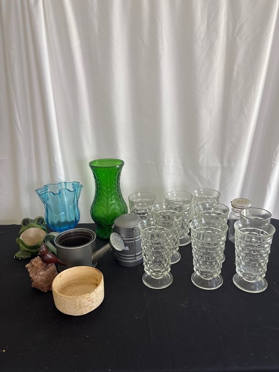 Mixed Glassware, Decorative Vases & Household Décor Lot