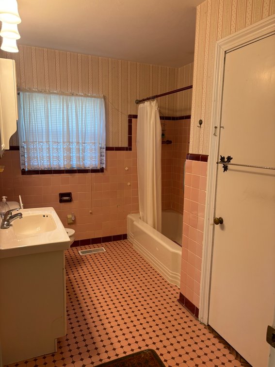Image for 811 Wakefield St. Bowling Green, KY 42103