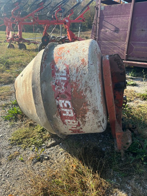 Image for Farm Equipment Auction: 2320 Harry Cherry Rd., Bowling Green, KY 42103