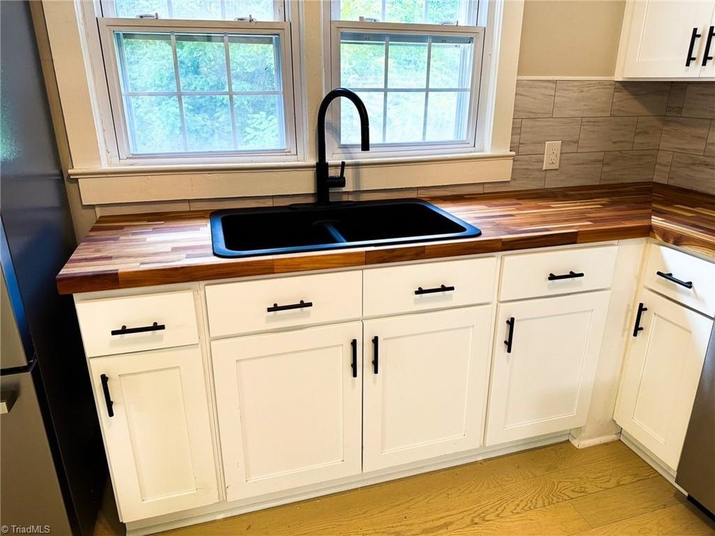 Image for Home For Sale in Siloam - 1791 Quaker Church Road