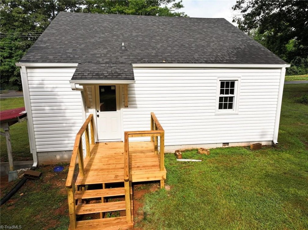 Image for Home For Sale in Siloam - 1791 Quaker Church Road