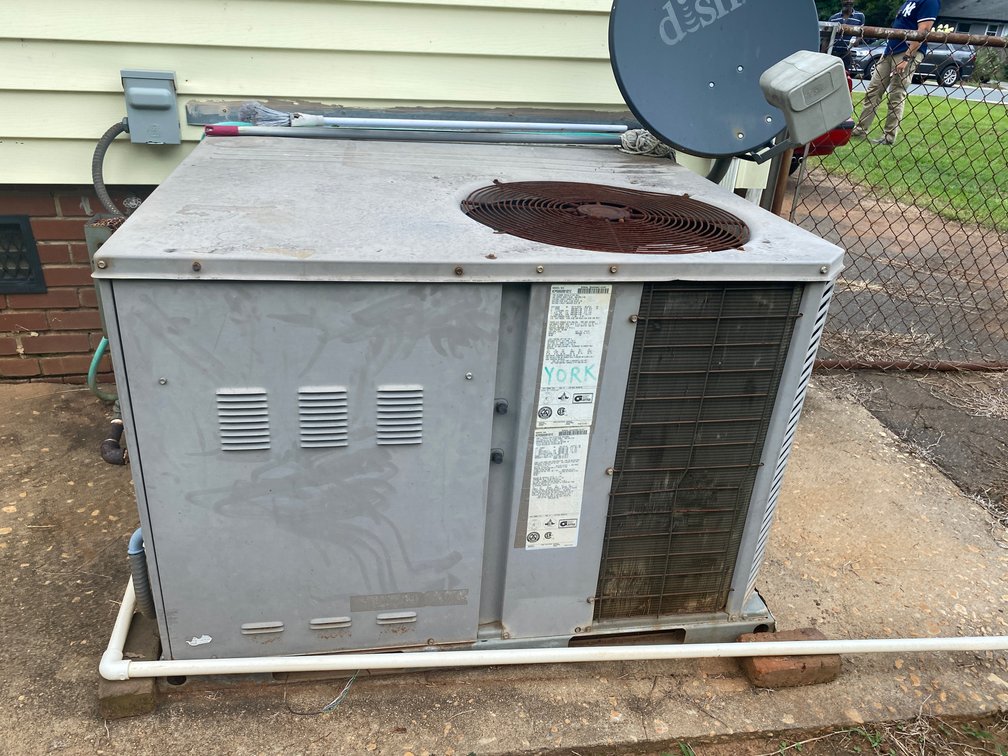 Image for US Marshals Service Auction - 2 Bedroom Home Near Downtown Charlotte, NC