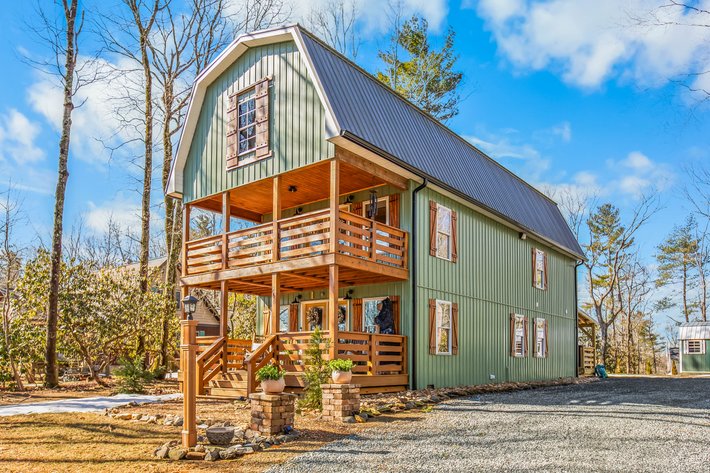 Home For Sale in Fancy Gap, Virginia - 266 Mountaineer Way