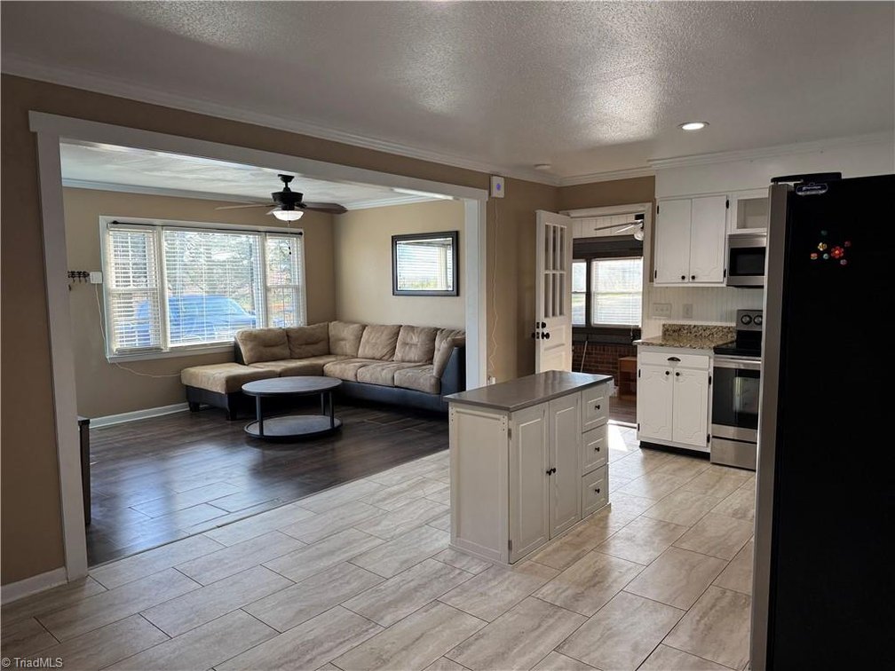 Image for Home For Sale in Mount Airy - 158 Betty Avenue