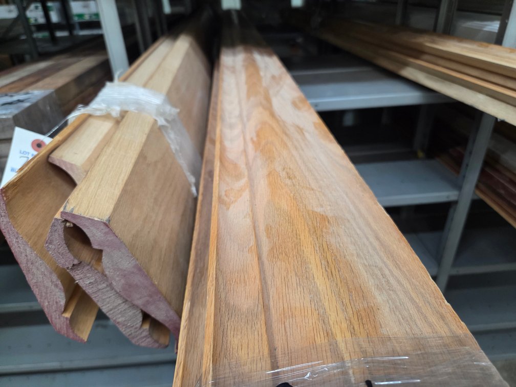 Oak Crown Moulding   13 pc.