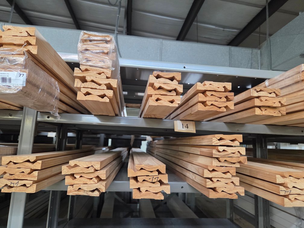 Moulding   64 pc.