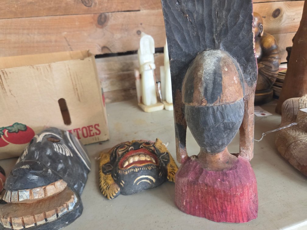 Decorative Masks and wooden statues