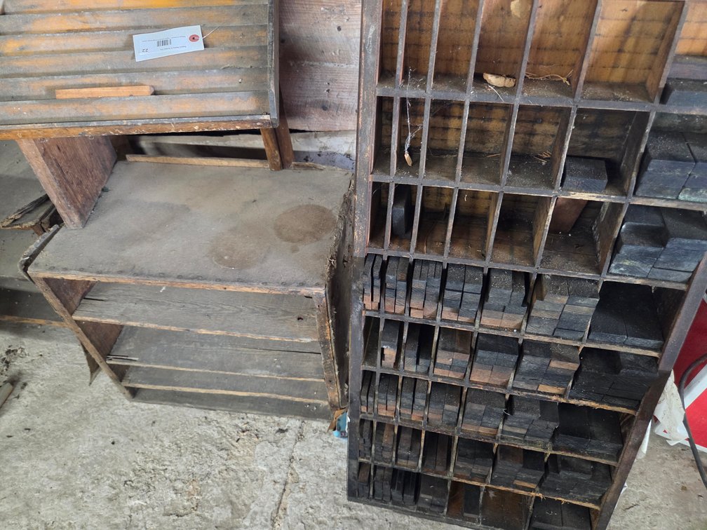 Wooden Shelves Block Holders