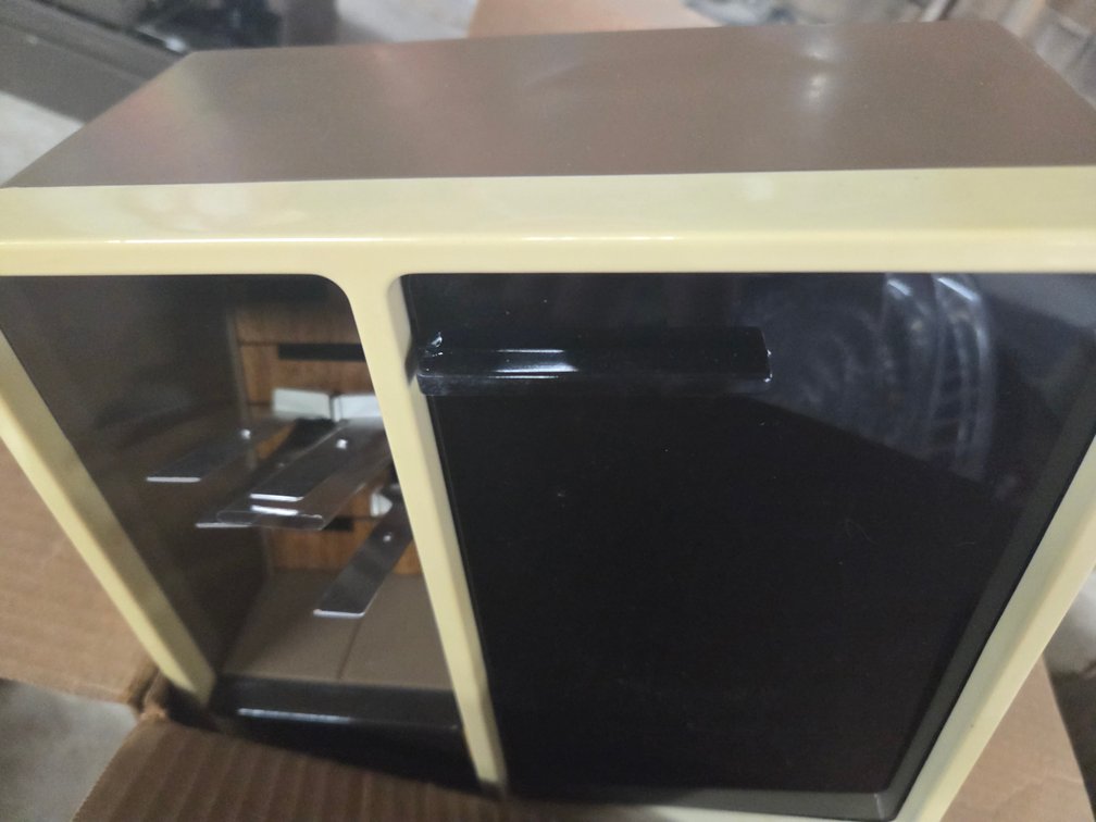 Juicer and Bamboo plate holders