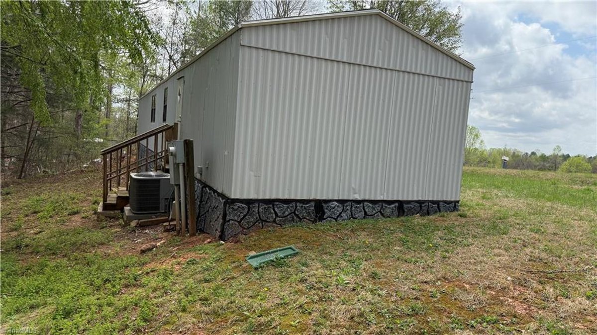 Image for Home For Sale in Cana, Virginia - 303 Flatridge Road