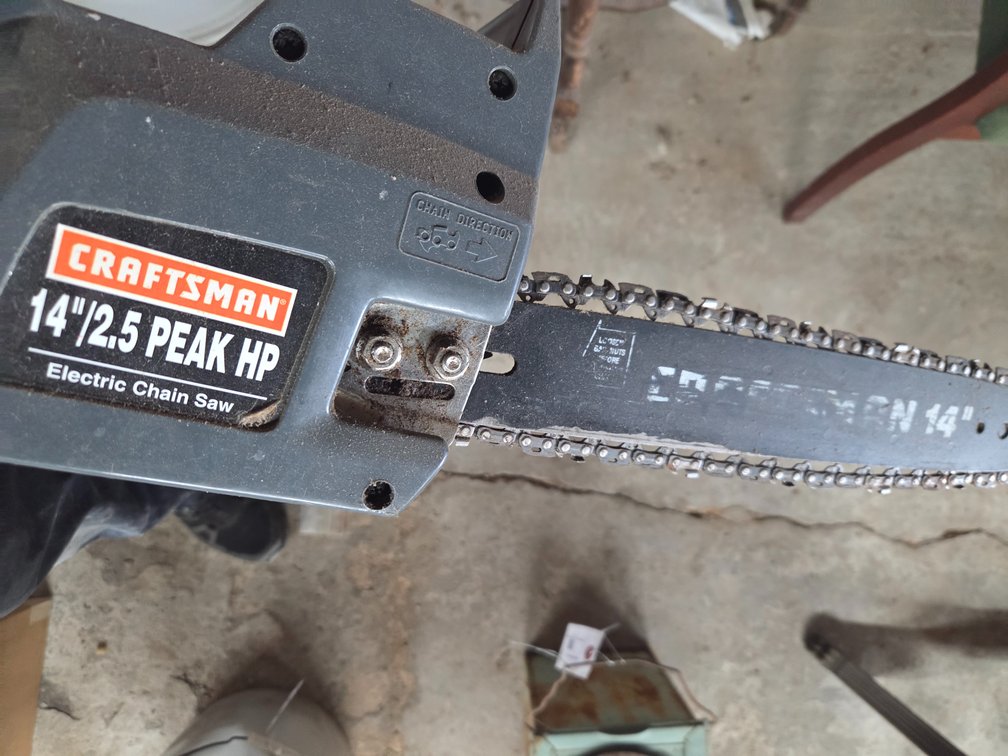 Craftsman electric chainsaw and extension cord