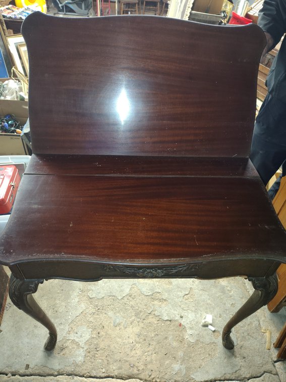 Wall table