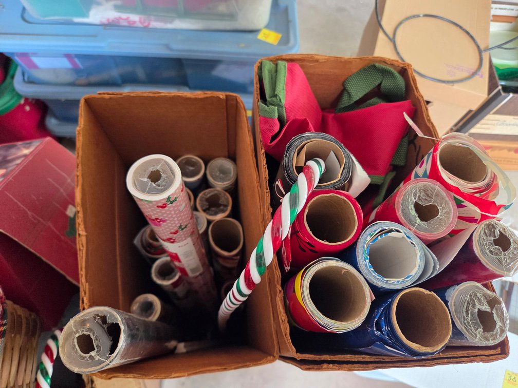 Christmas Decor, Wrapping Paper