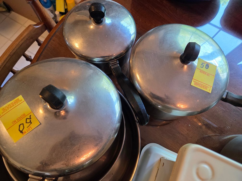 Scale, Pots, electric knife