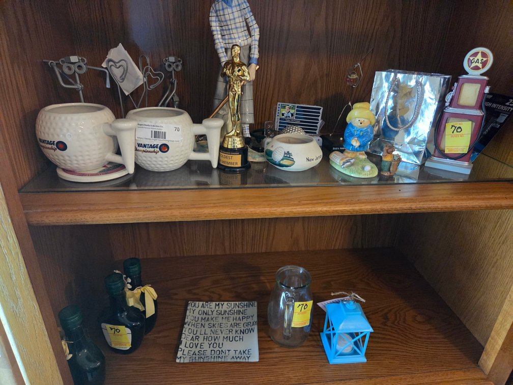 Assorted Trinkets - ceramic golfer, Vantage coffee cups