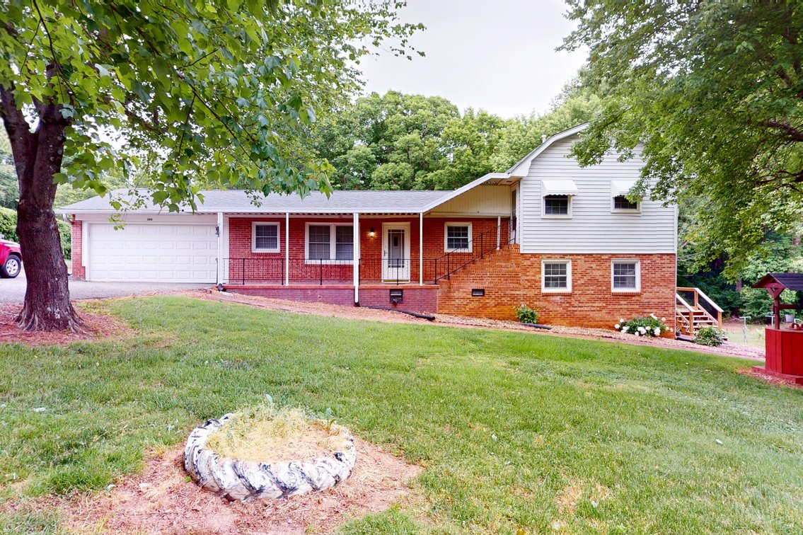 Image for Home For Sale in Dobson - 260 Buck Ford Road